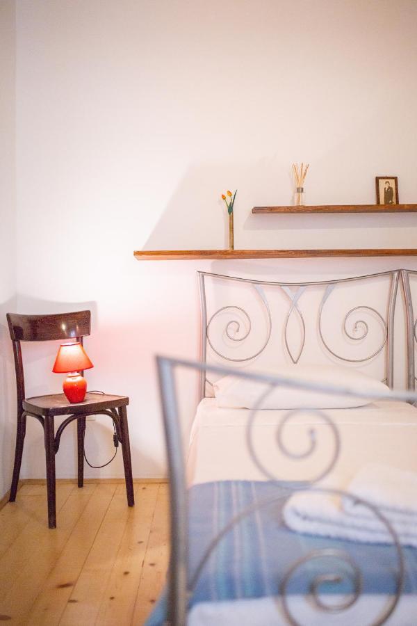 Antique Central Komiza House Nona Nika Екстериор снимка